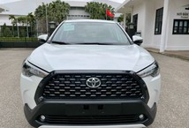 /tin-o-to-24h/toyota-corolla-cross-sieu-luot-chao-voi-gia-825-trieu-dong-nhieu-nguoi-lac-dau-ngao-ngan-3371