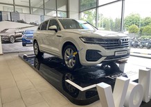 Volkswagen Touareg 2023 - Volkswagen Touareg Luxury 2023 - Hỗ trợ 100% phí trước bạ + Kèm khuyến mãi tiền mặt lên tới 100Tr