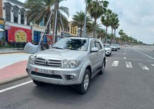 Toyota Fortuner 2011 - Cần bán xe Toyota Foxtuner sx 2011 số tự động