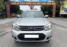 Ford Everest 2.5L 4x2MT 2014 - Cần bán gấp Ford Everest 2.5L 4x2MT 2014, màu bạc, giá tốt