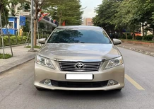 Toyota Camry 2.5Q 2015 - Bán xe Toyota Camry 2.5Q 2015, màu vàng