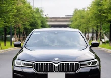 BMW 530i 530i 2020 - Bán BMW 530i Bản nhập khẩu màu đen sản xuất 2020 chạy 4,3 vạn