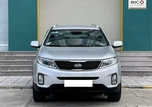 Kia Sorento GAT xăng 2018 - Cần bán Kia Sorento GAT xăng 2018, màu bạc