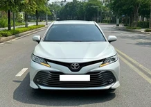 Toyota Camry 2.5Q 2021 - Bán Toyota Camry 2.5Q 2021, màu trắng, xe nhập, giá chỉ 985 triệu