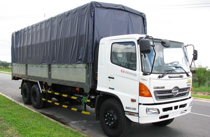 Hino 300 Series FL8JTSA 2014 - Cần bán ngay xe tải Hino 16 tấn FL8JTSA 2014, thùng mui bạt  
