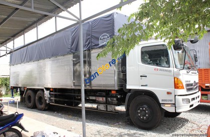 Xe tải 1000kg 2015 - Hỗ trợ trả góp xe tải Hino 9T4 thùng 7m4 và Hino 9T4 thùng 8m5, bán xe tải Hino 9T4