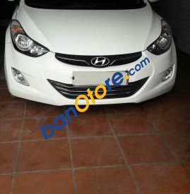 Hyundai Elantra 2013 - Bán ô tô Hyundai Elantra năm 2013, màu trắng, xe nhập như mới