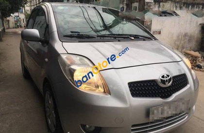 Toyota Yaris MT 2007 - Bán nhanh xe cũ Toyota Yaris MT 2007, màu đen 