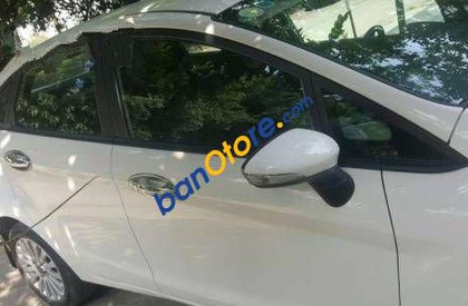 Ford Fiesta  MT 2012 - Bán ô tô Ford Fiesta MT năm 2012, màu trắng số sàn