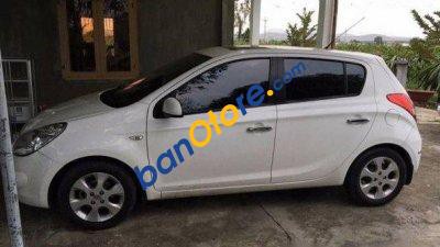 Hyundai i20 2011 - Bán Hyundai i20 sản xuất năm 2011, màu trắng, nhập khẩu nguyên chiếc, giá tốt