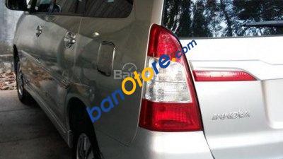 Toyota Innova 2015 - Bán Toyota Innova sản xuất năm 2015, màu bạc