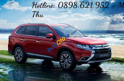 Mitsubishi Outlander 2017 - Cần bán xe Mitsubishi Outlander sản xuất năm 2017, màu đỏ, nhập khẩu nguyên chiếc