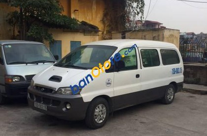 Hyundai Starex 2001 - Cần bán gấp Hyundai Starex sản xuất 2001, màu trắng, 185 triệu