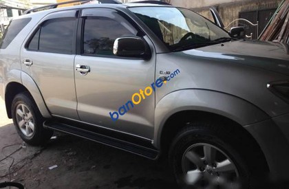 Toyota Fortuner G 2010 - Cần bán gấp Toyota Fortuner G sản xuất năm 2010, xe đẹp 