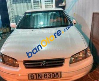 Toyota Camry  MT 1998 - Cần bán Toyota Camry MT năm sản xuất 1998, màu trắng, nhập khẩu chính chủ