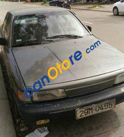 Toyota Camry  MT 1988 - Bán Toyota Camry MT năm 1988, màu nâu đã đi 90000 km