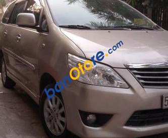 Toyota Innova    MT 2013 - Bán Toyota Innova MT năm sản xuất 2013, màu vàng chính chủ