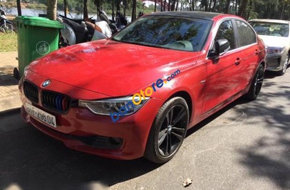 BMW 3 Series  320i 2015 - Cần bán lại xe cũ BMW 320i sản xuất 2015, màu đỏ 