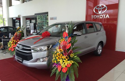 Toyota Innova 2.0E 2017 - 150tr sở hữu ngay Innova 2.0E mới 100%, trả góp từ 8 triệu, giao xe ngay - SĐT: 0985976098