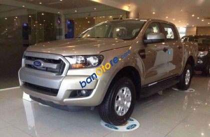 Ford Ranger    XLS AT 2.2L 2016 - Bán ô tô Ford Ranger XLS AT 2.2L sản xuất năm 2016, màu vàng