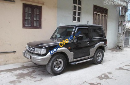 Hyundai Galloper 2000 - Bán Hyundai Galloper năm sản xuất 2000, màu đen, xe nhập số sàn 