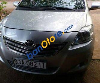 Toyota Vios MT 2011 - Cần bán xe Toyota Vios MT năm sản xuất 2011, màu bạc số sàn