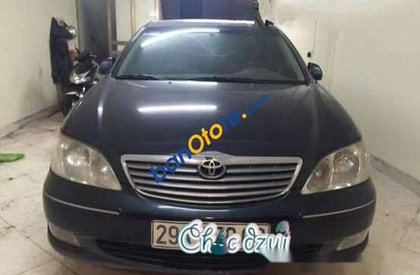 Toyota Camry  MT 2002 - Cần bán gấp Toyota Camry MT năm 2002, màu đen đã đi 150000 km, 310tr