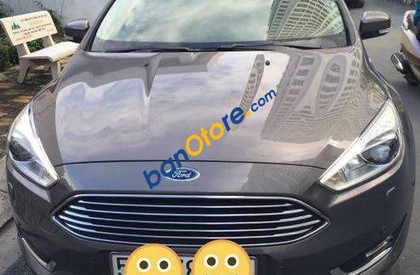 Ford Focus 2016 - Cần bán Ford Focus năm sản xuất 2016, màu đen đã đi 10000 km, giá tốt