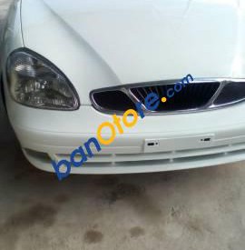 Daewoo Nubira 2001 - Cần bán xe Daewoo Nubira 2001, màu trắng, sử dụng bình thường, chính chủ