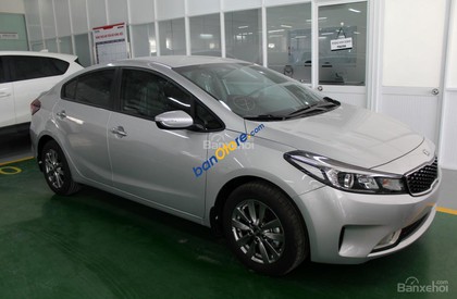 Kia Cerato 1.6 MT 2018 - Bán Kia Cerato, hỗ trợ vay trả góp 100% giá trị xe, thủ tục nhanh gọn, cam kết giao xe ngay - LH: 0938808627