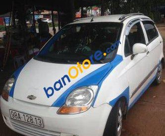 Chevrolet Spark  MT 2009 - Cần bán gấp Chevrolet Spark MT sản xuất 2009, màu trắng