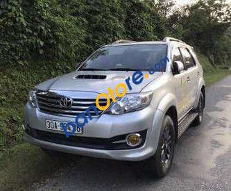 Toyota Fortuner 2015 - Bán Toyota Fortuner sản xuất năm 2015, màu bạc đã đi 110000 km