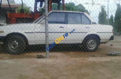 Toyota Corolla   1981 - Cần bán xe Toyota Corolla sản xuất 1981, màu trắng