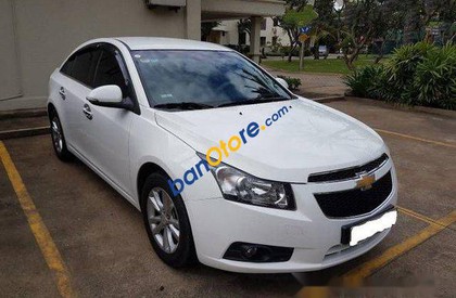 Chevrolet Cruze   MT 2015 - Cần bán lại xe Chevrolet Cruze MT sản xuất 2015, màu trắng đã đi 25000 km