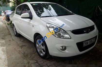 Hyundai i20    AT 2011 - Bán Hyundai i20 AT sản xuất 2011, màu trắng  