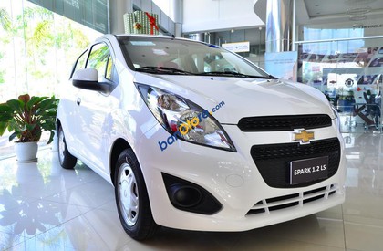 Chevrolet Spark 1.2LS MT 2017 - Bán Chevrolet Spark 1.2LS MT sản xuất 2017, màu trắng, 339tr