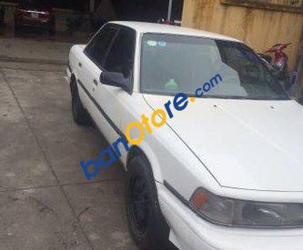 Toyota Camry  MT 1989 - Bán ô tô Toyota Camry MT sản xuất 1989, màu trắng số sàn