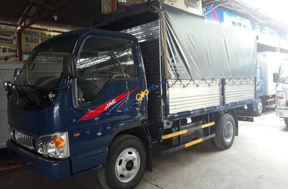2017 - Bán xe tải Jac 2.4 tấn, màu xanh lam, trả góp lãi suất thấp