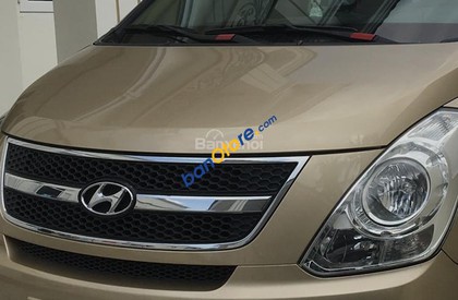 Hyundai Grand Starex 2007 - Cần bán Hyundai Grand Starex năm sản xuất 2007, màu vàng