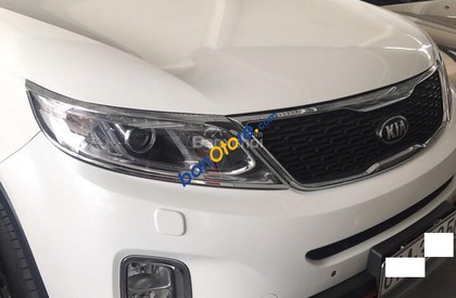 Kia Sorento GATH 2016 - Bán xe Kia Sorento GATH sản xuất 2016, màu trắng, ít sử dụng, 825tr