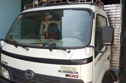 Hino 300 Series 2008 - Cần bán lại xe Hino 300 Series đời 2008, màu trắng, nhập khẩu nguyên chiếc, giá tốt