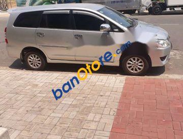 Toyota Innova 2013 - Chính chủ bán Toyota Innova đời 2013, màu bạc