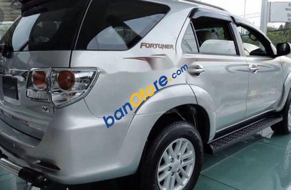 Toyota Fortuner 2013 - Bán Toyota Fortuner đời 2013, màu bạc, xe còn mới