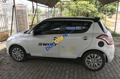 Suzuki Swift 2016 - Bán Suzuki Swift sản xuất 2016, hai màu như mới