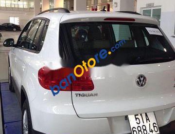 Volkswagen Tiguan 2013 - Bán xe Volkswagen Tiguan sản xuất năm 2013, màu trắng còn mới