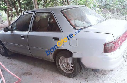 Mazda 323   1994 - Cần bán xe Mazda 323 năm 1994, màu bạc như mới