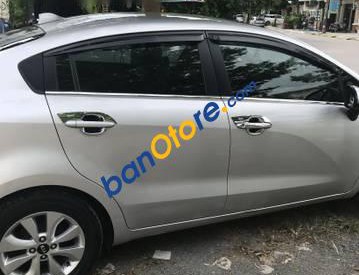 Kia Rio 2016 - Bán Kia Rio sản xuất 2016, màu bạc chính chủ, giá tốt