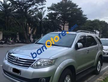 Toyota Fortuner   2014 - Cần bán lại xe Toyota Fortuner sản xuất 2014, màu bạc xe gia đình