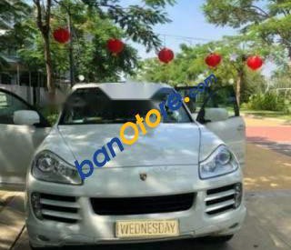 Porsche Cayenne 2008 - Cần bán lại xe Porsche Cayenne sản xuất 2008, màu trắng, xe nhập, giá chỉ 970 triệu