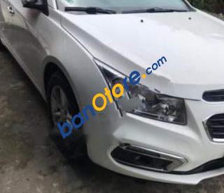 Chevrolet Cruze   LT 1.6 MT  2015 - Bán Chevrolet Cruze LT 1.6 MT năm 2015, màu trắng, giá 410tr